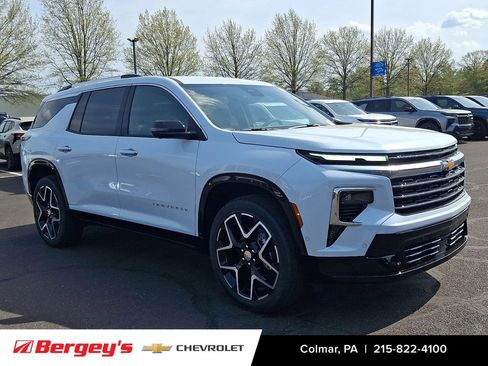 New 2026 Chevrolet Traverse High Country w/ LPO, Floor Liner Package AWD/4WD image 2