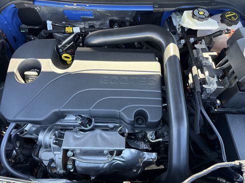 Certified 2025 Chevrolet Equinox ACTIV w/ Safety and Technology Package image 34