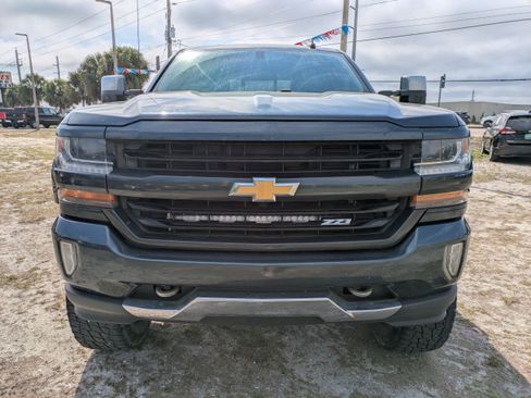 Used 2018 Chevrolet Silverado 1500 LT w/ All Star Edition AWD/4WD image 6