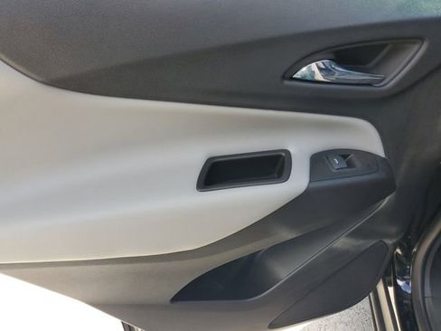Certified 2023 Chevrolet Equinox LS w/ Midnight Edition FWD image 12