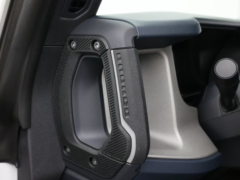 Used 2024 Ford Bronco Outer Banks AWD/4WD image 18