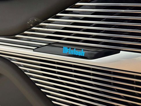 Used 2024 Jeep Grand Wagoneer L Series III image 11