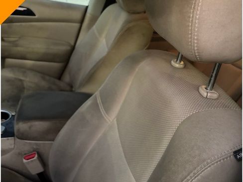 Used 2017 Nissan Pathfinder S FWD image 15