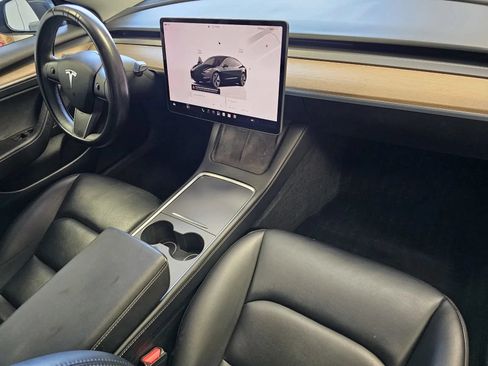 Used 2023 Tesla Model 3 Standard Range RWD image 5