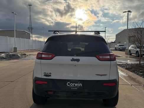 Used 2016 Jeep Cherokee Trailhawk w/ Comfort/Convenience Group image 7