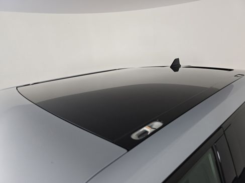 Used 2024 Rivian R1T Adventure image 13