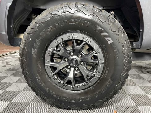 Used 2022 Ford F150 Raptor w/ Raptor 37 Performance Package AWD/4WD image 16
