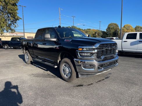 New 2026 RAM 2500 Tradesman w/ Chrome Appearance Group image 4