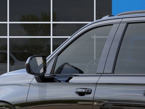 New 2026 Chevrolet Suburban RST AWD/4WD image 12
