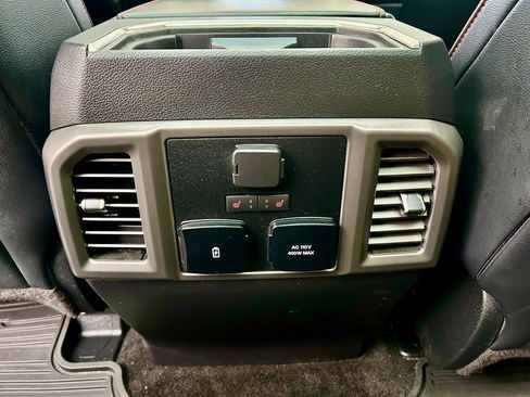 Certified 2018 Ford F150 Raptor w/ Equipment Group 802A Luxury image 32