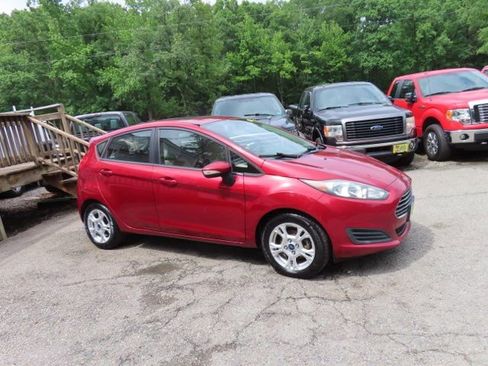Used 2014 Ford Fiesta SE FWD image 5