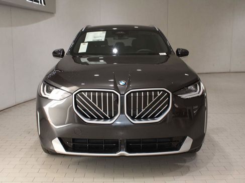 Used 2025 BMW X3 xDrive30i image 9