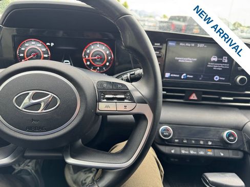Used 2021 Hyundai Elantra SEL w/ Convenience + Premium Package FWD image 22