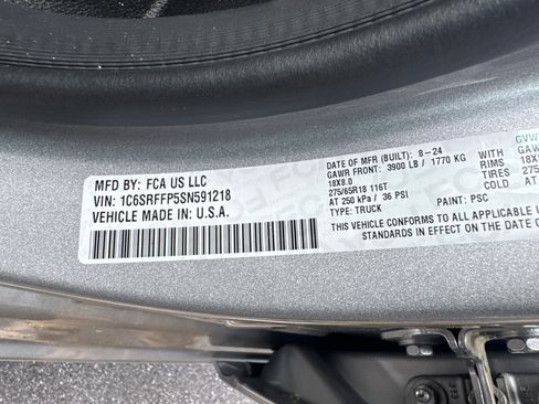 Used 2025 RAM 1500 Big Horn AWD/4WD image 29