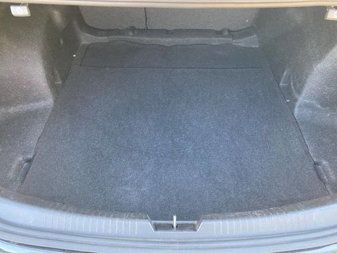 Used 2017 Chevrolet Malibu LT image 20