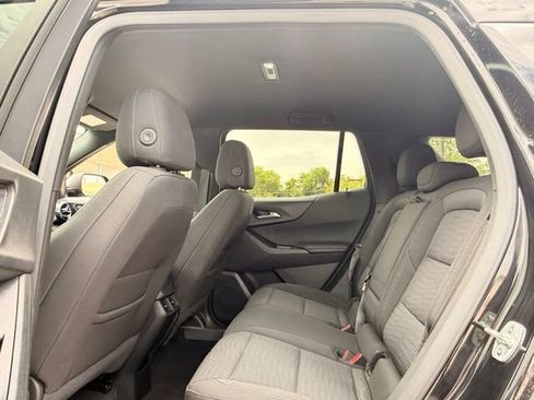 Used 2025 Chevrolet Equinox LT FWD image 11