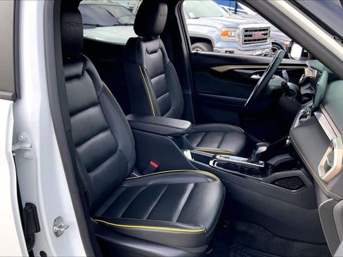 Used 2024 Chevrolet TrailBlazer ACTIV w/ Driver Confidence Package FWD image 9