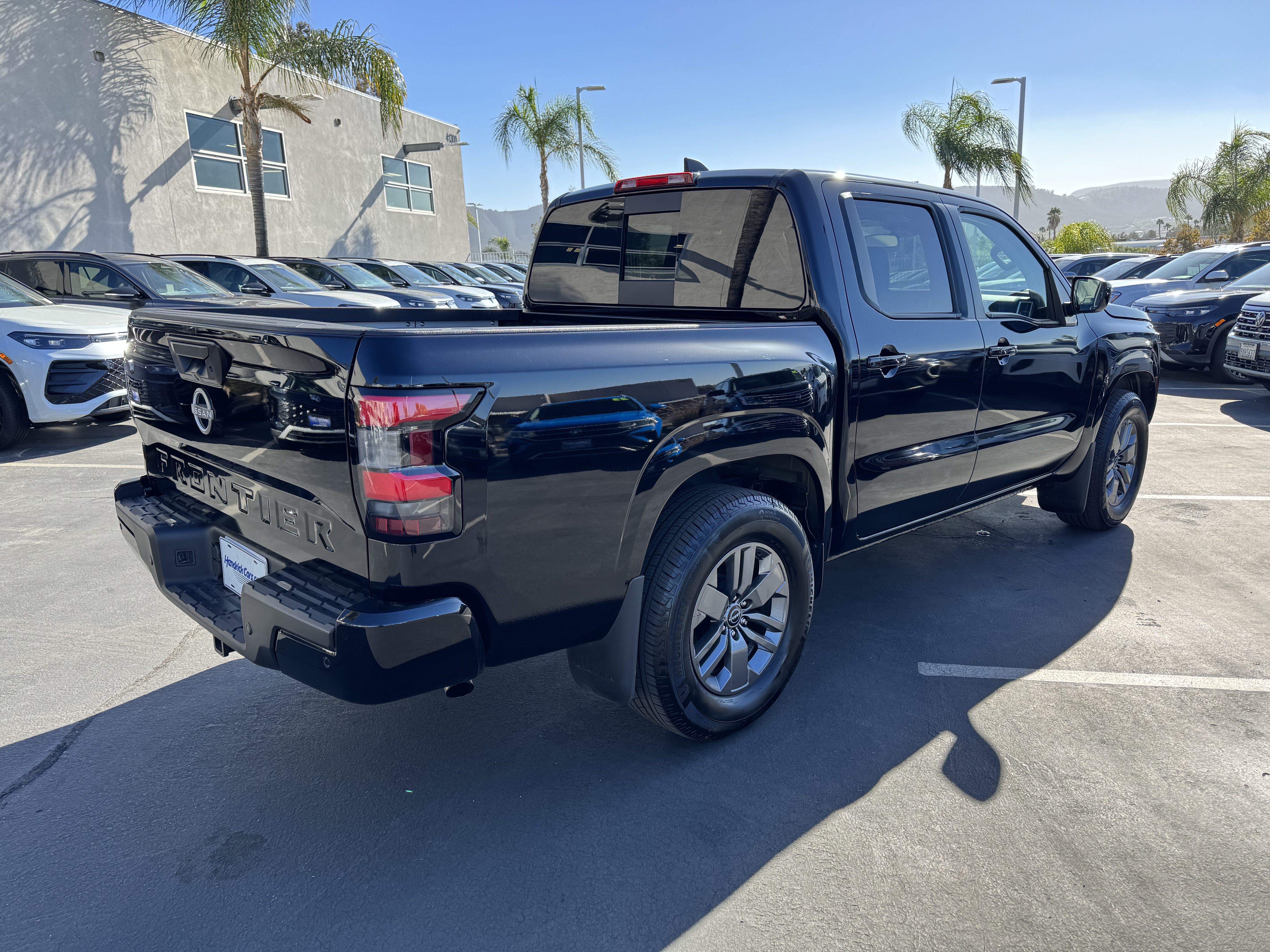 Used 2026 Nissan Frontier SV w/ SV Convenience Package RWD image 8