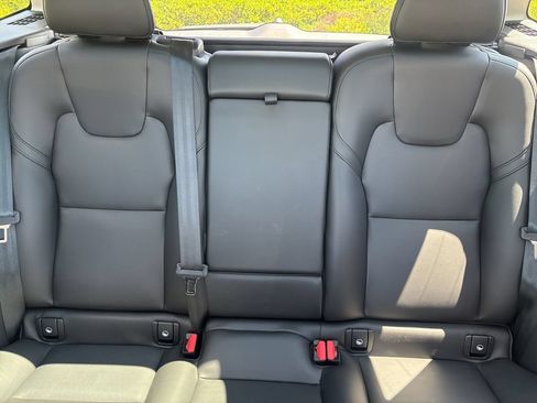 Certified 2024 Volvo XC60 B5 Core w/ Protection Package Premier AWD/4WD image 29