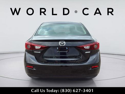 Used 2018 MAZDA MAZDA3 Touring FWD image 12