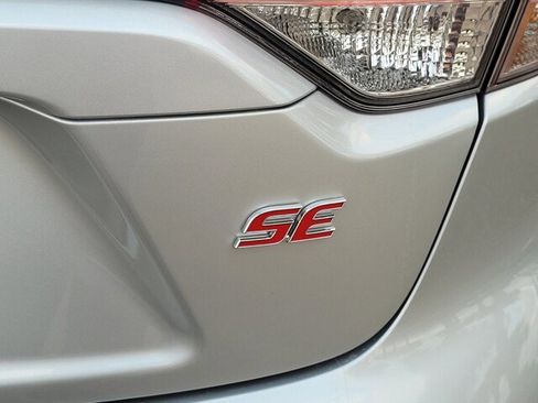 Certified 2025 Toyota Corolla SE image 29