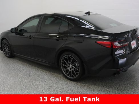 Used 2026 Toyota Camry SE w/ Multimedia Upgrade Package image 9