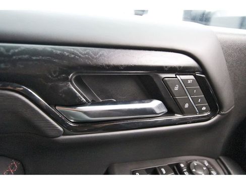Used 2025 GMC Sierra 2500 AT4X AWD/4WD image 21