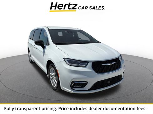Used 2025 Chrysler Pacifica Select FWD image 1