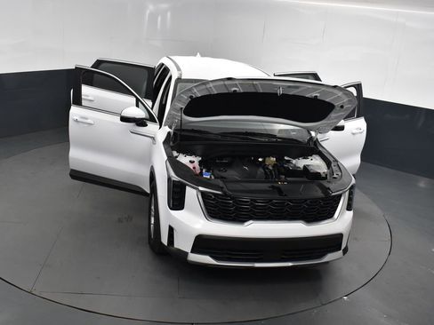 New 2025 Kia Sorento LX FWD image 21