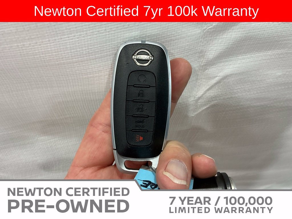 Used 2025 Nissan Pathfinder SV FWD image 36