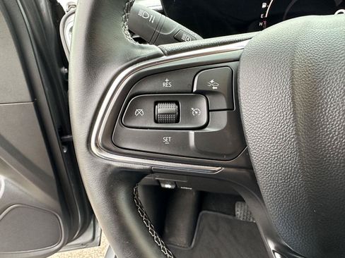 Used 2025 Buick Encore GX Preferred AWD/4WD image 20