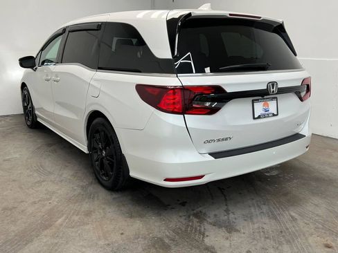Used 2024 Honda Odyssey Sport image 4