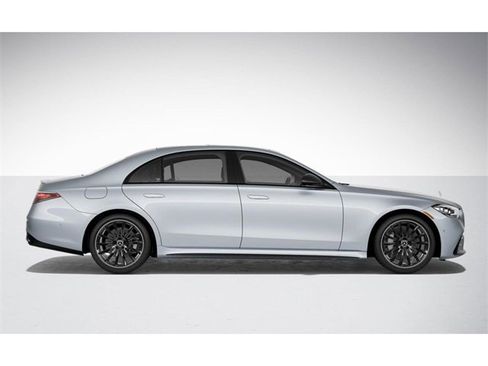 New 2025 Mercedes-Benz S 580 4MATIC Sedan image 2