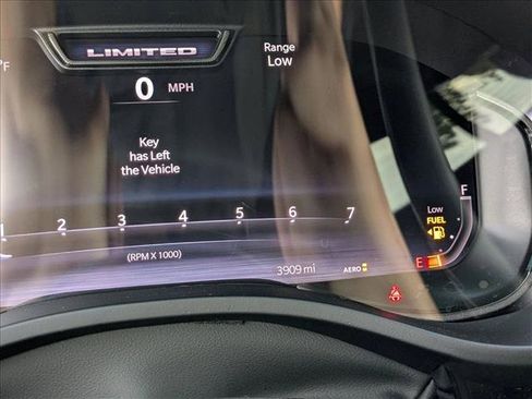 Used 2025 RAM 1500 Limited image 12