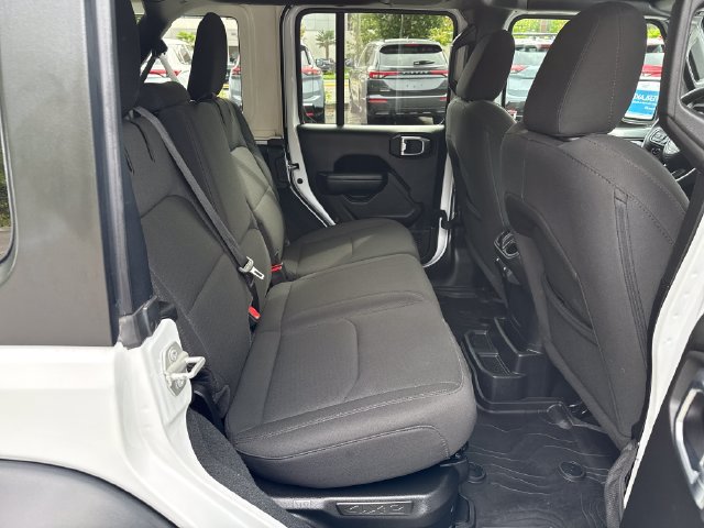 Used 2023 Jeep Wrangler Unlimited AWD/4WD image 10