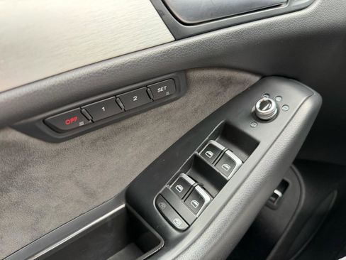 Used 2015 Audi SQ5 Prestige image 30