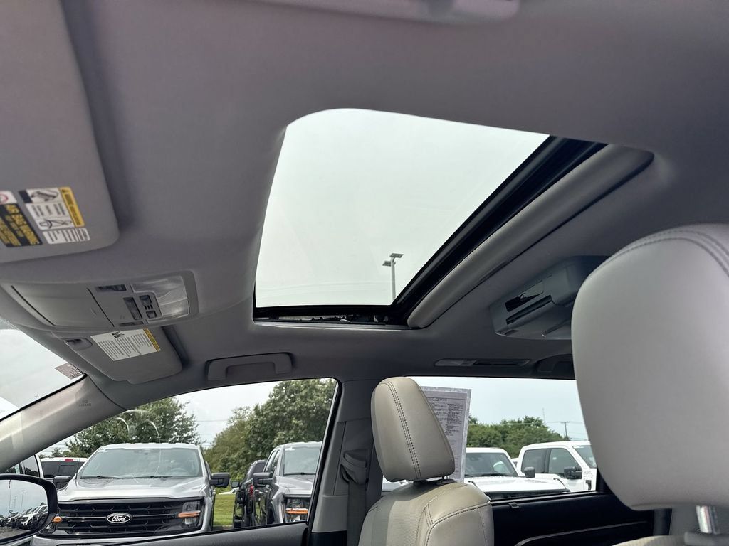 Used 2015 Toyota Highlander Limited AWD/4WD image 20