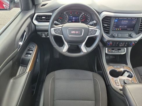 Used 2023 GMC Acadia SLE w/ Driver Convenience Package image 14