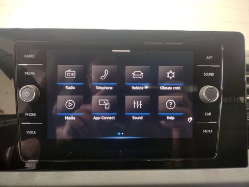 New 2026 Volkswagen Jetta SE FWD image 26