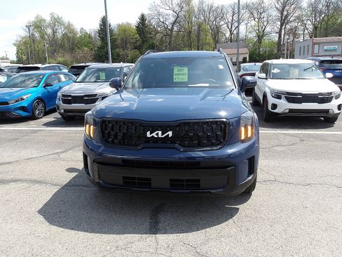 Used 2024 Kia Telluride EX X-Line AWD/4WD image 3