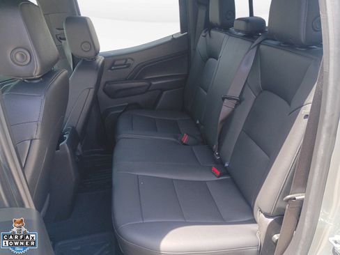 Used 2025 Chevrolet Colorado Trail Boss AWD/4WD image 31
