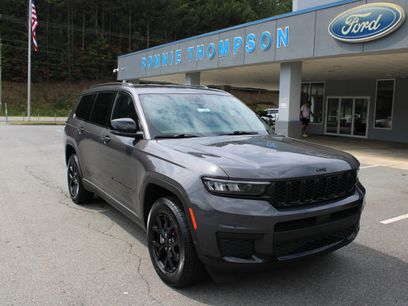Used 2024 Jeep Grand Cherokee L Laredo