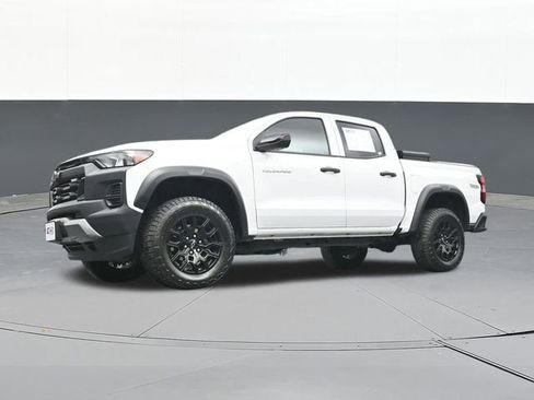 Used 2024 Chevrolet Colorado Trail Boss w/ Technology Package AWD/4WD image 61