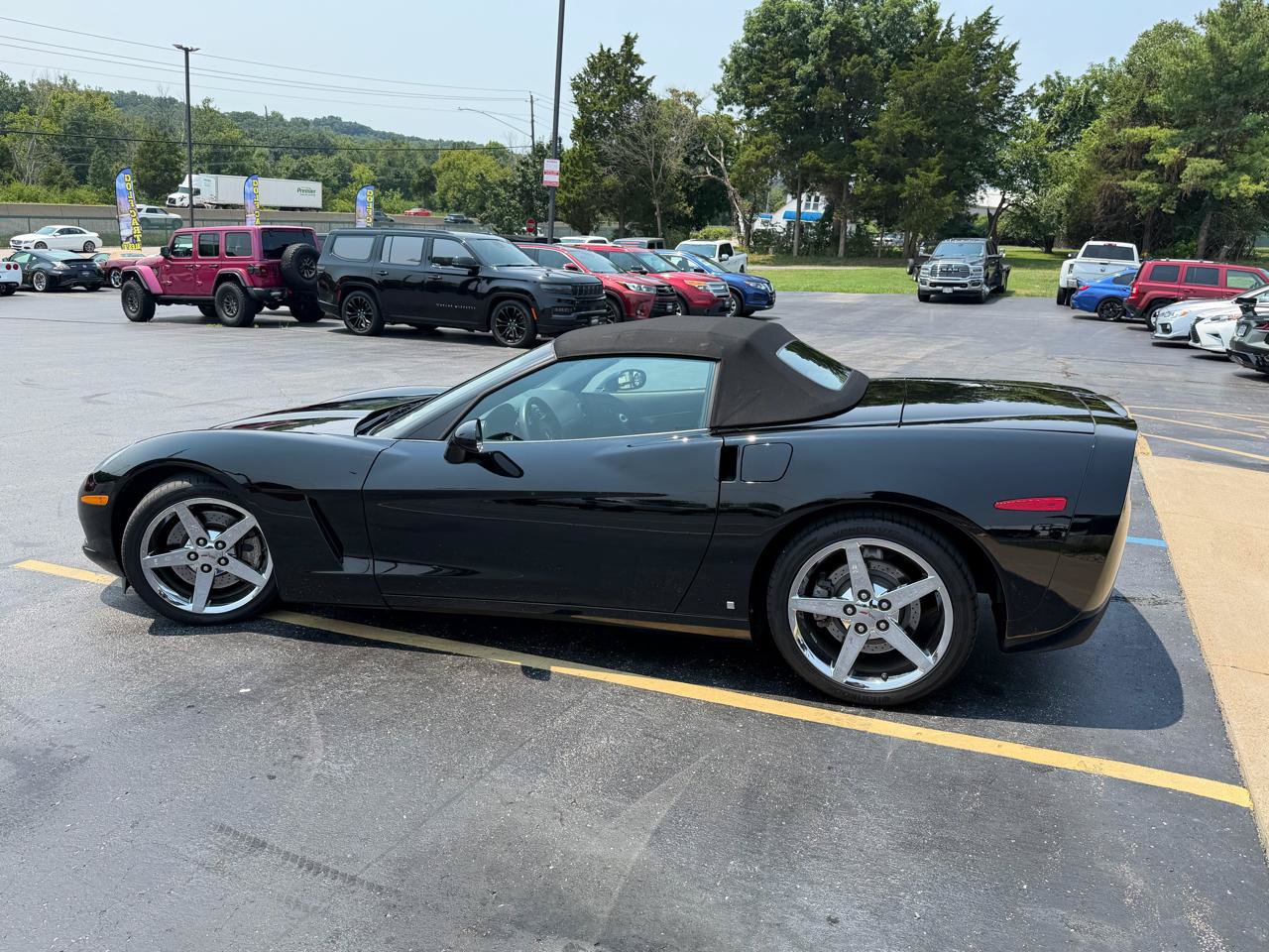 Used 2008 Chevrolet Corvette Convertible w/ Preferred Equipment Group RWD image 6