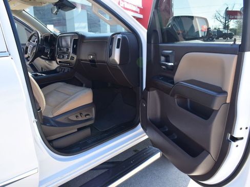 Used 2018 GMC Sierra 1500 Denali w/ Denali Ultimate Package image 16