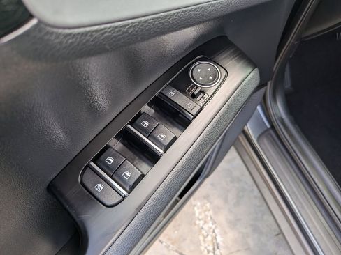 Certified 2025 Kia Soul LX FWD image 19
