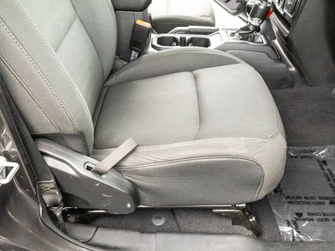 Used 2021 Jeep Wrangler Unlimited Sport image 42