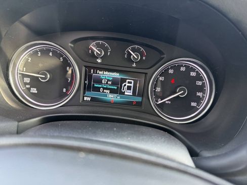 Used 2018 Buick Enclave Essence FWD image 10