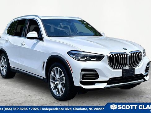 Used 2023 BMW X5 xDrive40i w/ Premium Package AWD/4WD image 1