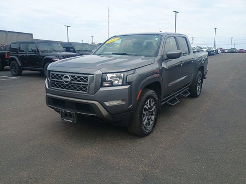 Used 2023 Nissan Frontier SV w/ SV Convenience Package AWD/4WD image 3